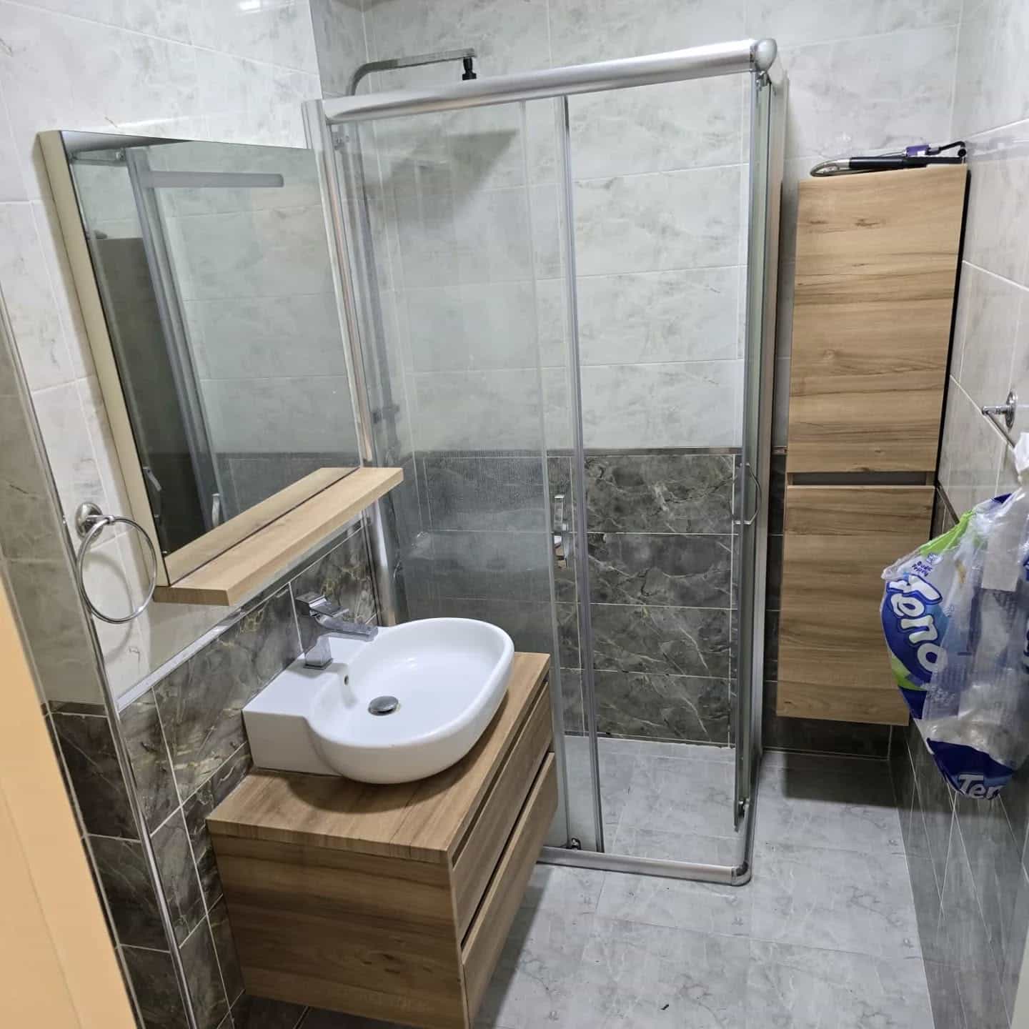 Musluk Damlama Nedenleri — Banyo içindeki su ve gider kullanım alanı